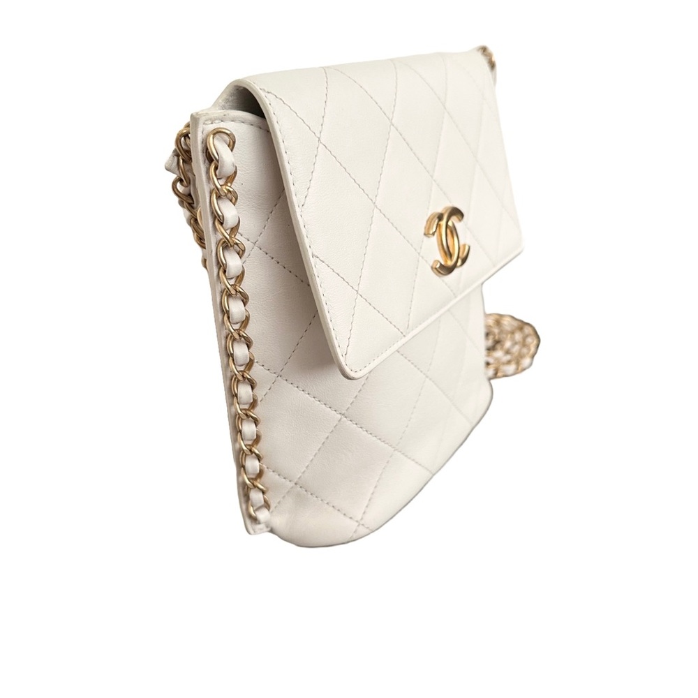 CHANEL Quilted Calfskin Chain Flap Hobo Small Ivory White Gold - Picture 14 of 16